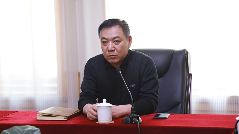 副区长杨宝玉在会上讲话
